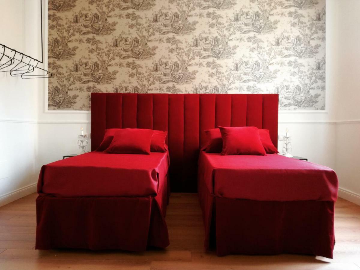Bloom Rooms Foligno Ngoại thất bức ảnh
